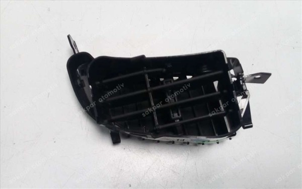 Renault Captur Orta Sağ Konsol Havalandırma Izgarası 687504800R 00134898 CP (DA126)