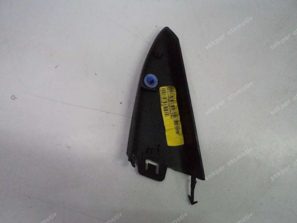 Renault Clio 5 Sağ Arka Kapı İç Direk Bakaliti Orj 822749769R SP YP (DB1316)