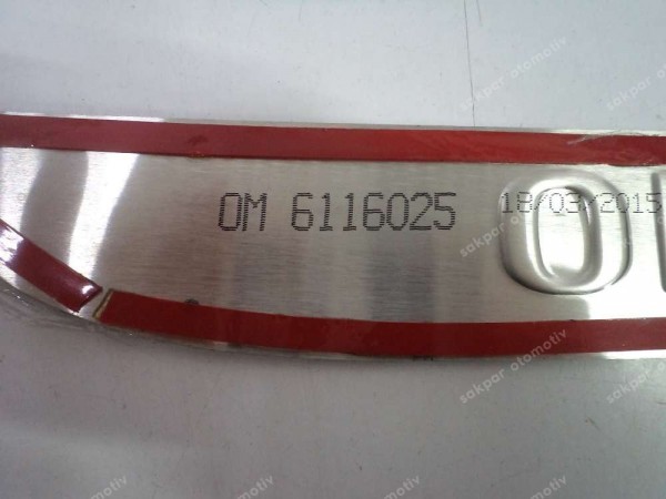 Renault Clio 4 Krom Kapı Eşiği Orjinal 8900100135 YP (FA121)