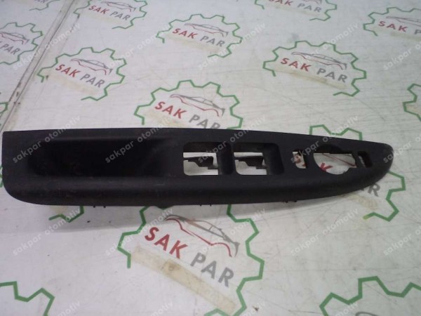 Hyundai i10  Ön Cam Açma Düğme Çerçevesi Orj 82730-1J090 CP (DB137)