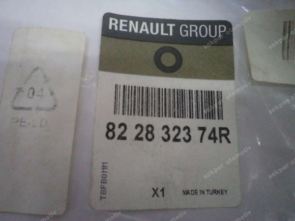 Renault Clio 4 Sağ Arka Kapı Ön Direk Kaplaması 822832374R YP (DC127)