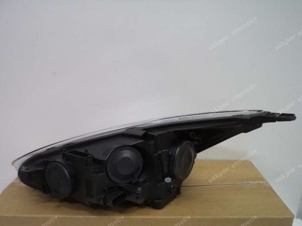 Ford Focus 3 Sağ Far (Siyah Zemin Motorlu) F1EB-13W029-PD YS YP