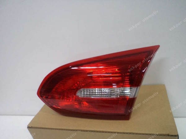 Ford Focus 3 Arka Sağ İç Stop Lambası F1EB-13A602-AA YS YP