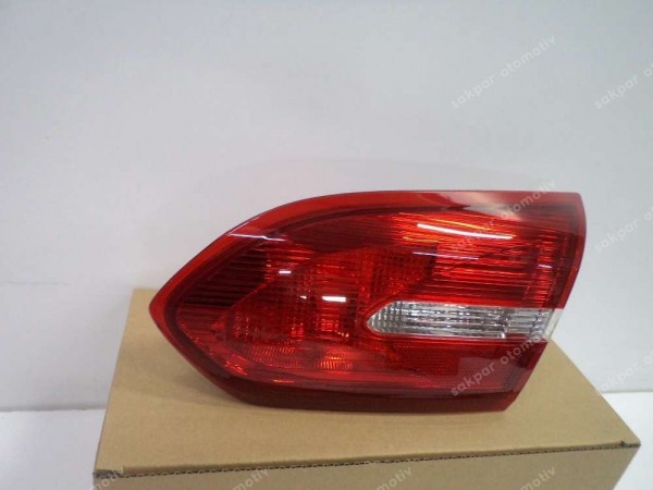 Ford Focus 3 Arka Sağ İç Stop Lambası F1EB-13A602-AA YS YP