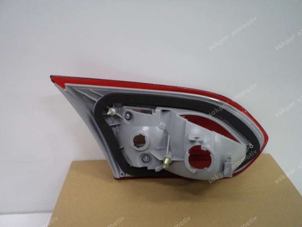 Ford Focus 3 Arka Sağ İç Stop Lambası F1EB-13A602-AA YS YP