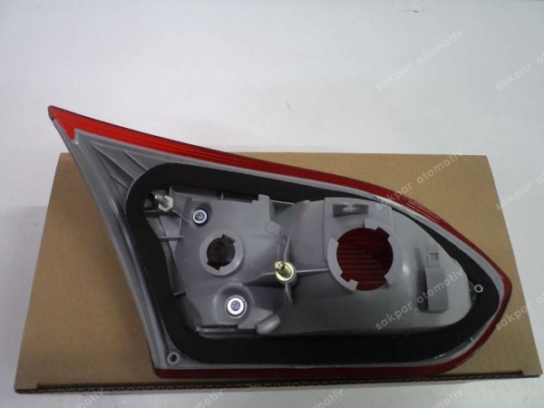 Ford Focus 3 Arka Sağ İç Stop Lambası F1EB-13A602-AA YS YP