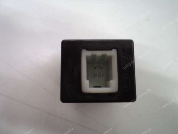 Hyundai İ10 USB Girişi Okuyucu Aksesuar Prizi 96120-K6000 SP YP (DE1211)