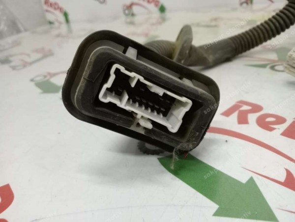 Dacia Logan Sandero Sağ Ön Kapı Elektrik Tesisatı 241252102R CP (ZB125)