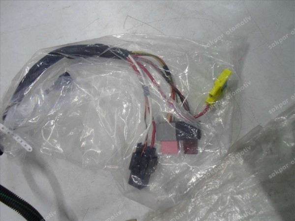 Renault Trafic 2 Opel Vivaro Fan Tesisatı 8200651899 YP (ZB127)