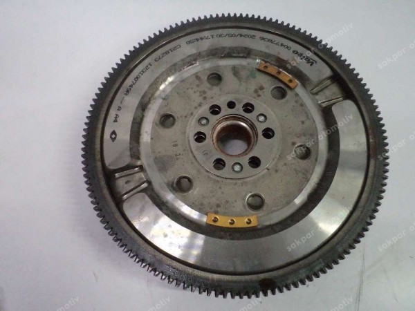 Renault Clio 5 Megane 4 1.0 Tce Volant 123100749R CP (HB120)