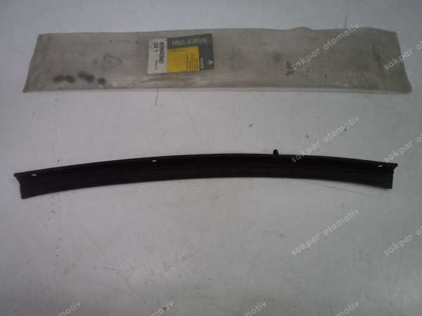 Renault Clio 3 Sağ Arka Kapı Alt Fitili Orj 8200429423 YP (DB1318)