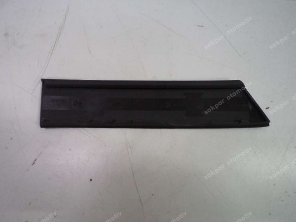 Renault Clio 5 Sol Arka Küstod Çıtası Orj 828473917R CP (DB1318)