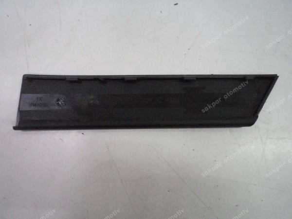 Renault Clio 5 Sağ Arka Küstod Çıtası Orj 828461626R CP (DB1318)