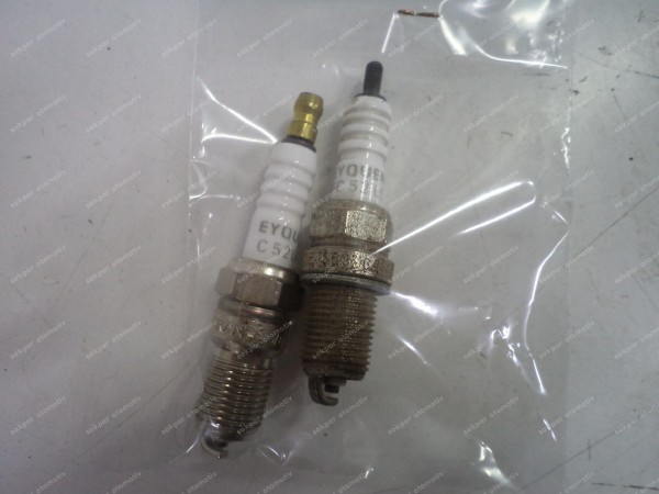 Renault Clio R19 Buji Orjinal 7700855918 YP (EC126)