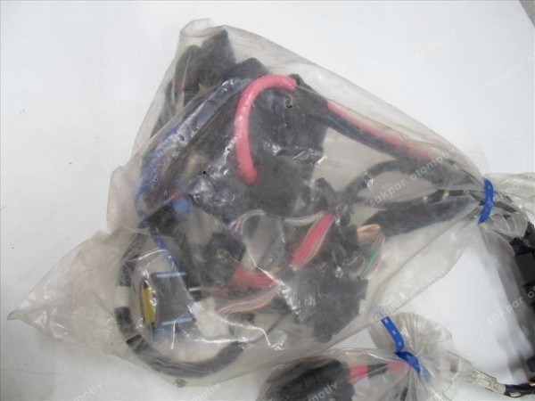 Renault Scenic Megane 3 Motor Kablo Tesisatı  Orj 240110130R YP (TES3)