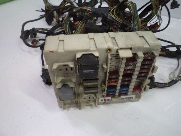 Ford Focus Torpido Gögüs Kablo Tesisatı Sigorta Kutusu Orj 2M5T-14A073-BE (ZB114)