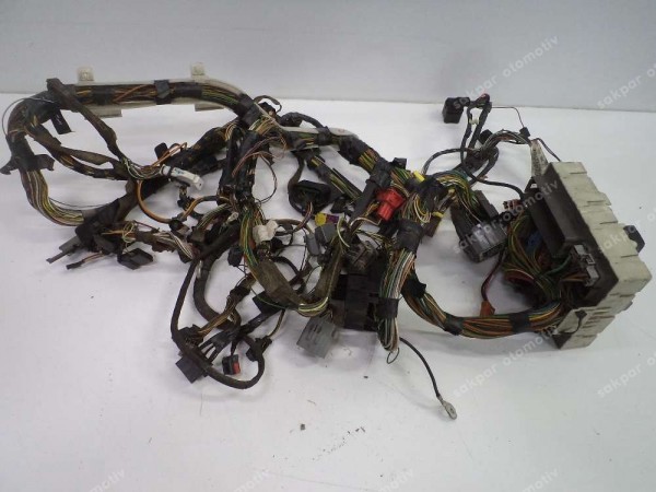 Ford Focus Torpido Gögüs Kablo Tesisatı Sigorta Kutusu Orj 2M5T-14A073-BE (ZB114)