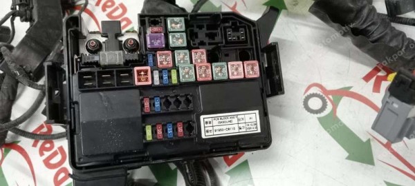 Hyundai İ20 Motor İçi Ana Tesisat Sigorta Kutusu PCB Bloğu 91210-C8070 91950-C8110 CP (TES5)