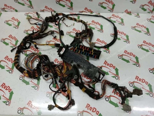 Renault Torpido Elektrik Tesisatı Kablosu Röle Kutusu Orj 7703297147 YP (TES2)