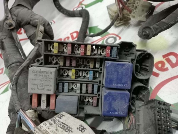 Renault Fluence Ön Göğüs Torpido Elektrik Tesisatı Sigortalık Komple Orj 240183608R CP (TES2)