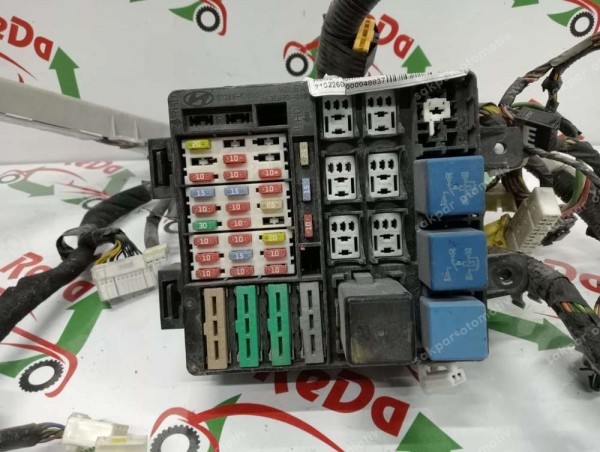 Hyundai Matrix Torpido Göğüs Kablo Tesisatı Sigorta Kutusu 91188-17000  CP (TES6)