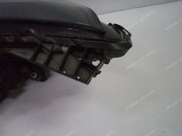 Renault Clio 5 İcon Sağ Far Orj 260104922R CP HP (AA120)