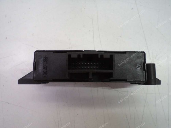 Renault Clio 5 Park Yardım Beyni Modülü Orj 284L04495R YP (ED121)