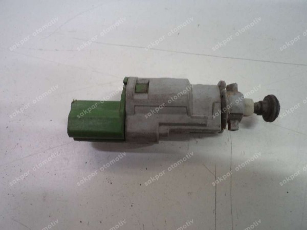 Renault Clio Fluence Kangoo Laguna Megane Fren Lambası Müşürü Sensörü Orj 8200276360 CP (DE111)