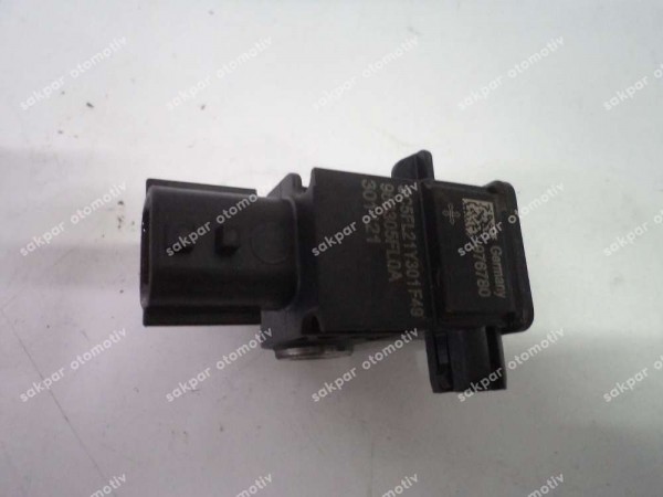 Renault Clio 5 Captur Darbe Çarpışma Sensörü Orj 988305FL0A SP YP (DE111)
