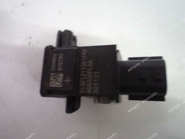 Renault Clio 5 Captur Darbe Çarpışma Sensörü Orj 988305FL0A SP YP (DE111)