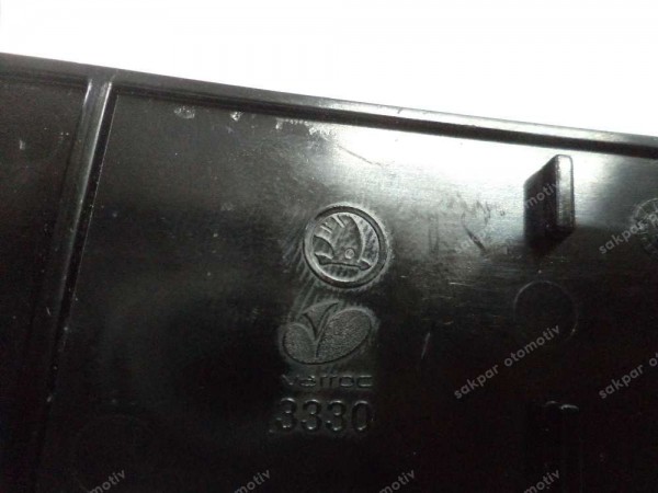 Skoda Rapid Sağ Arka Tampon Reflektörü 60U.945.106 CP (AC121)