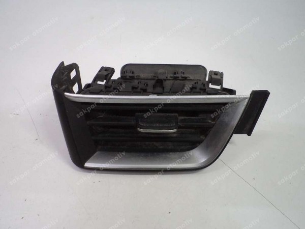 Renault Clio 5 Sol Havalandırma Kalorifer Izgarası Orjinal 687617532R SP YP (DB1318)