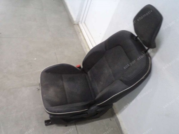 Renault Clio 5 Sol Ön Koltuk Orjinal 876512368R SP YP (DD140)