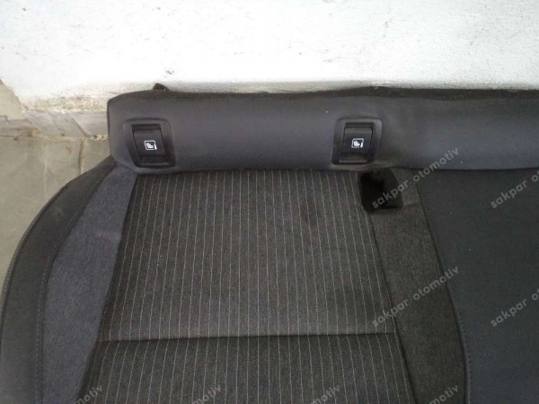 Renault Clio 5 Arka Koltuk Oturma Minderi Orjinal 883057502R SP YP (DD140)