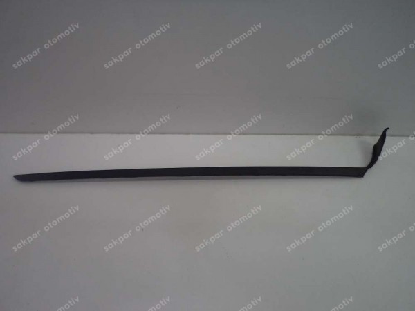 Hyundai Tucson Ön Cam Sağ Çıtası Orjinal 86140-N7000 YP SP (AC110)