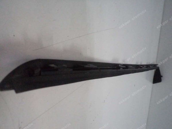 Hyundai Tucson Ön Cam Sağ Çıtası Orjinal 86140-N7000 YP SP (AC110)