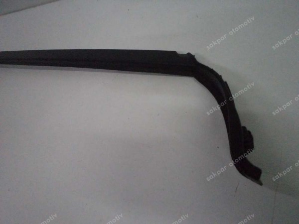 Hyundai Tucson Ön Cam Sol Çıtası Orjinal 86130-N7000 YP SP (AC110)