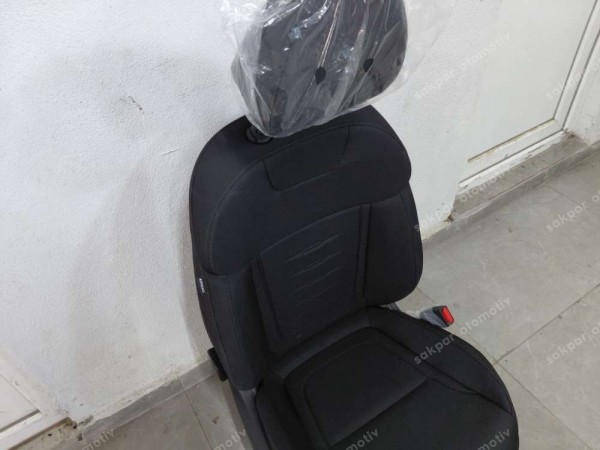 Hyundai Tucson Sağ Ön Koltuk Orj. SP YP (CB130)