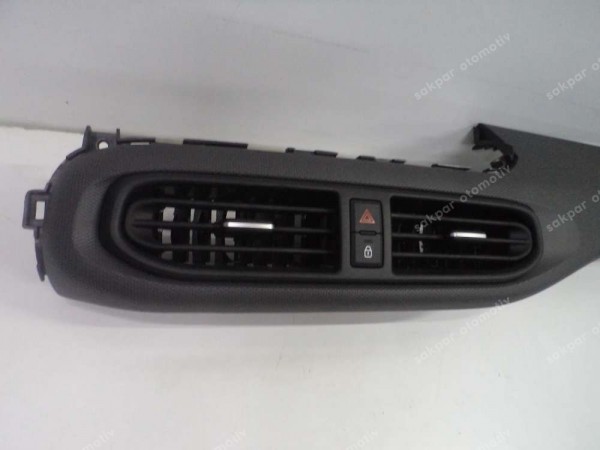 Hyundai İ10 Torpido Çıtası ve Kalorifer Izgarası 84795-K7000 YP SP (AE140)