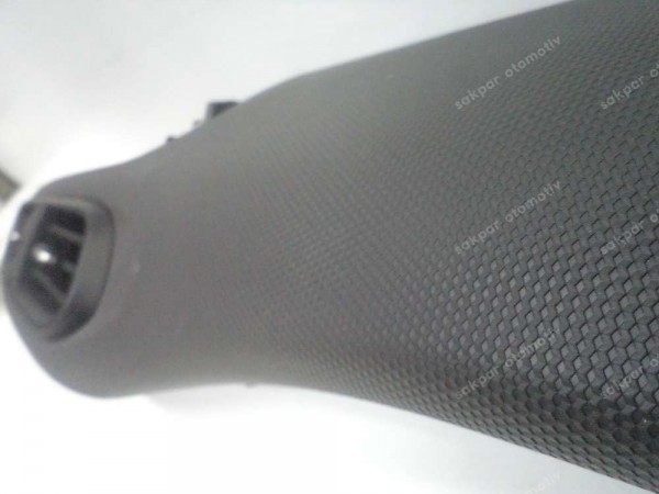 Hyundai İ10 Torpido Çıtası ve Kalorifer Izgarası 84795-K7000 YP SP (AE140)