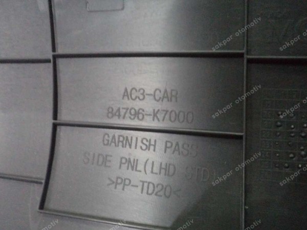 Hyundai İ10 Torpido Çıtası ve Kalorifer Izgarası 84795-K7000 YP SP (AE140)