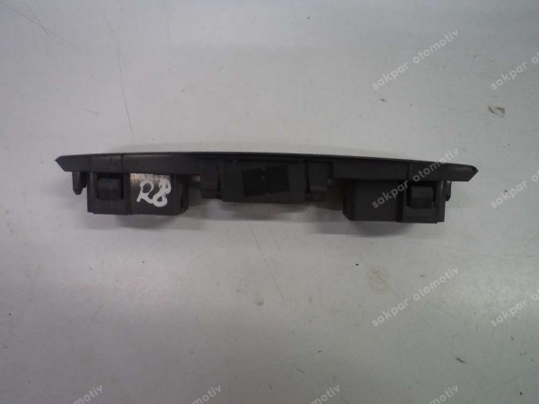 Renault Clio Symbol Torpido Düğme Çerçevesi Orj 8200700734 CP (DB1310)