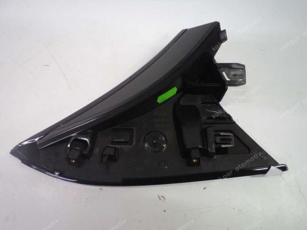 Renault Megane 4 Sol Arka Rüzgarlık Bakaliti Orj 960774145R YP (AC110)
