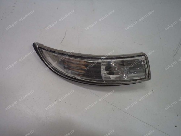 Ford Fiesta Sinyal Lambası Orj 8A61-13B382-A CP (BA124)