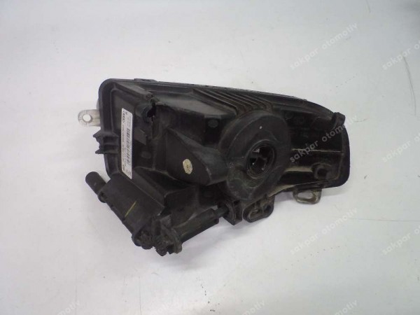 Audi A3 Sağ Sis Farı Orj 8V0941700C CP (BC123)