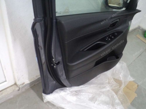 Hyundai İ20 Sol Ön Kapı Orj 76003-Q0000 YP (BE110)