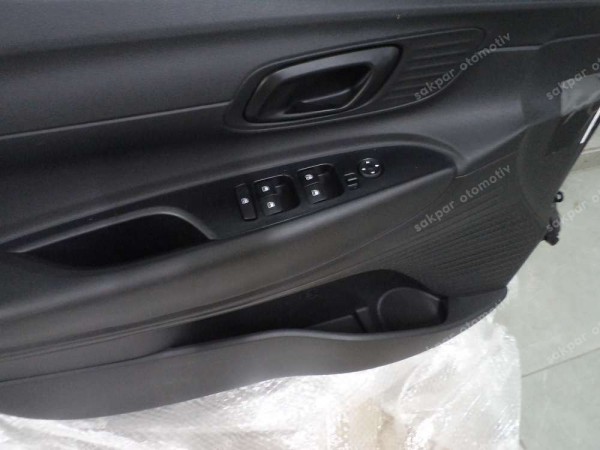 Hyundai İ20 Sol Ön Kapı Orj 76003-Q0000 YP (BE110)
