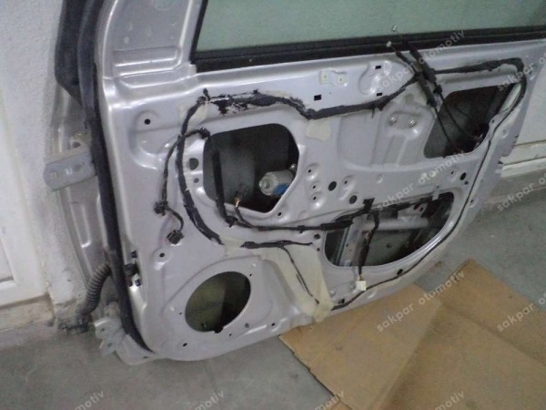 Hyundai İ20 Sağ Ön Kapı Orjinal CP (BE110)