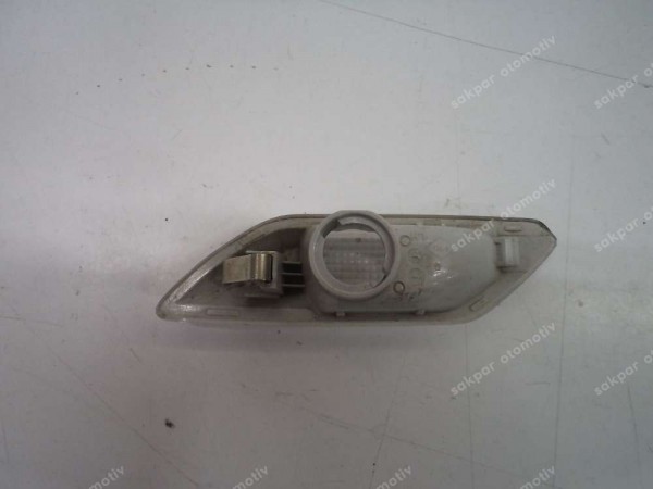 Renault Taliant Sol Ön Çamurluk Sinyali Orj 261662708R CP (BB126)