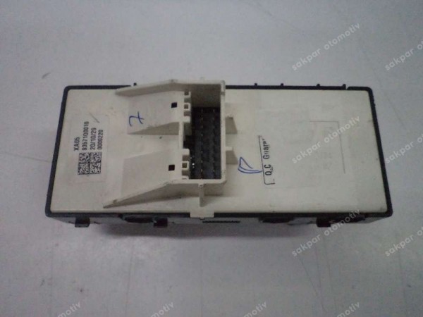 Hyundai İ20 Bayon Sol Ön Cam Düğmesi Dörtlü 93571-Q0010 CP (AF122)